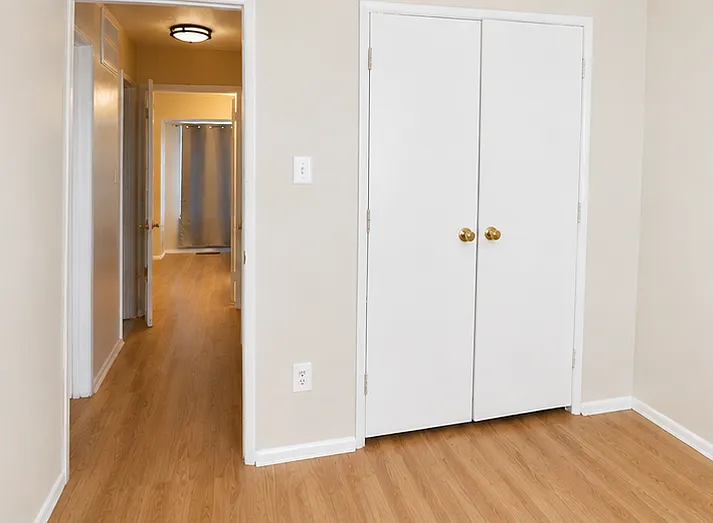 3 bed, 1.5 bath, 1138 sqft, $1,050 — Photo 2