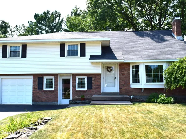1035 Tomahawk Trail, Glenville, NY 12302