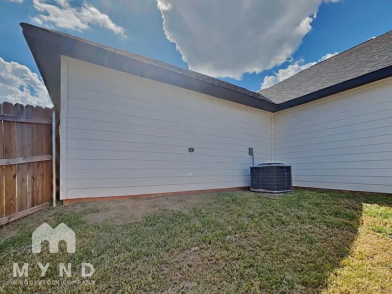 5621 Van Horn Dr — Photo 19