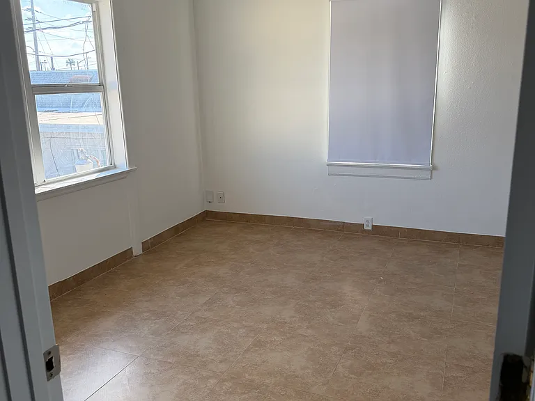 413 E Michigan St #2 — Photo 17