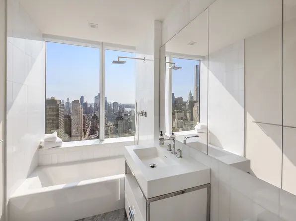 200 Amsterdam Avenue image 19 of 29