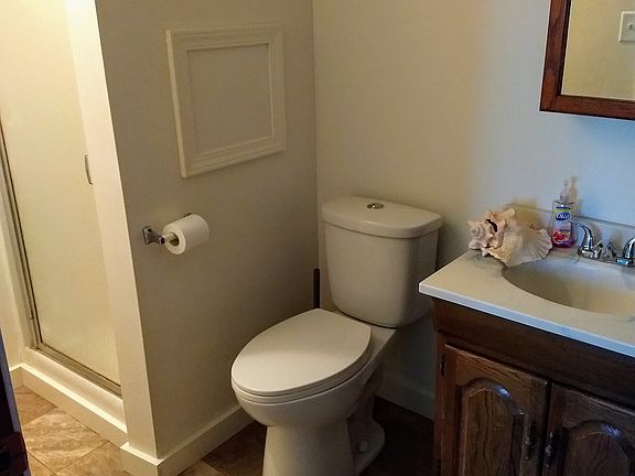 In law suite bathroom