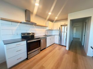 1055 Gilbert St #1, Redding, CA 96001