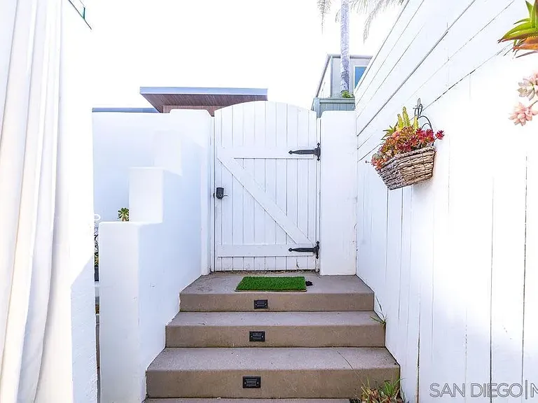 350 La Mesa Ave — Photo 38