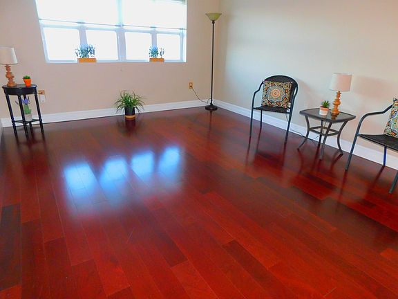 5th image of 140 Railroad Ave APT B303