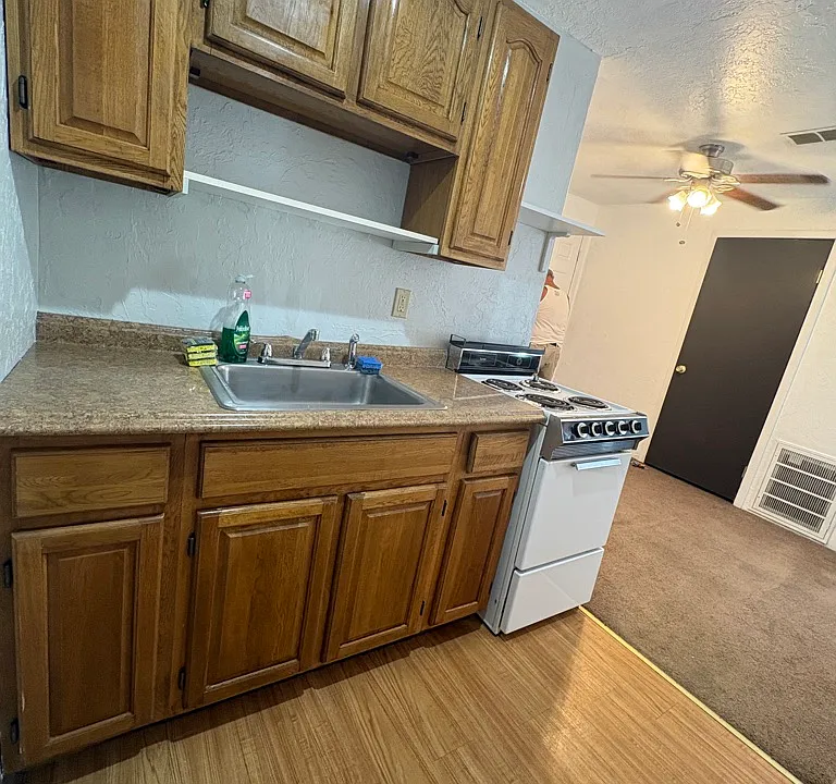 145 Grant Ave #3B