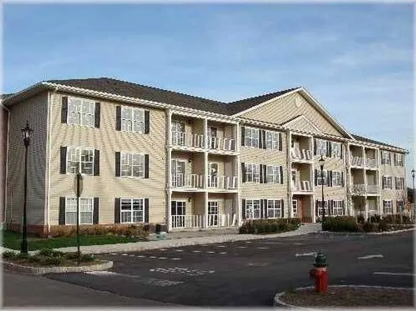 67 Liddle Ave, Edison, NJ 08837