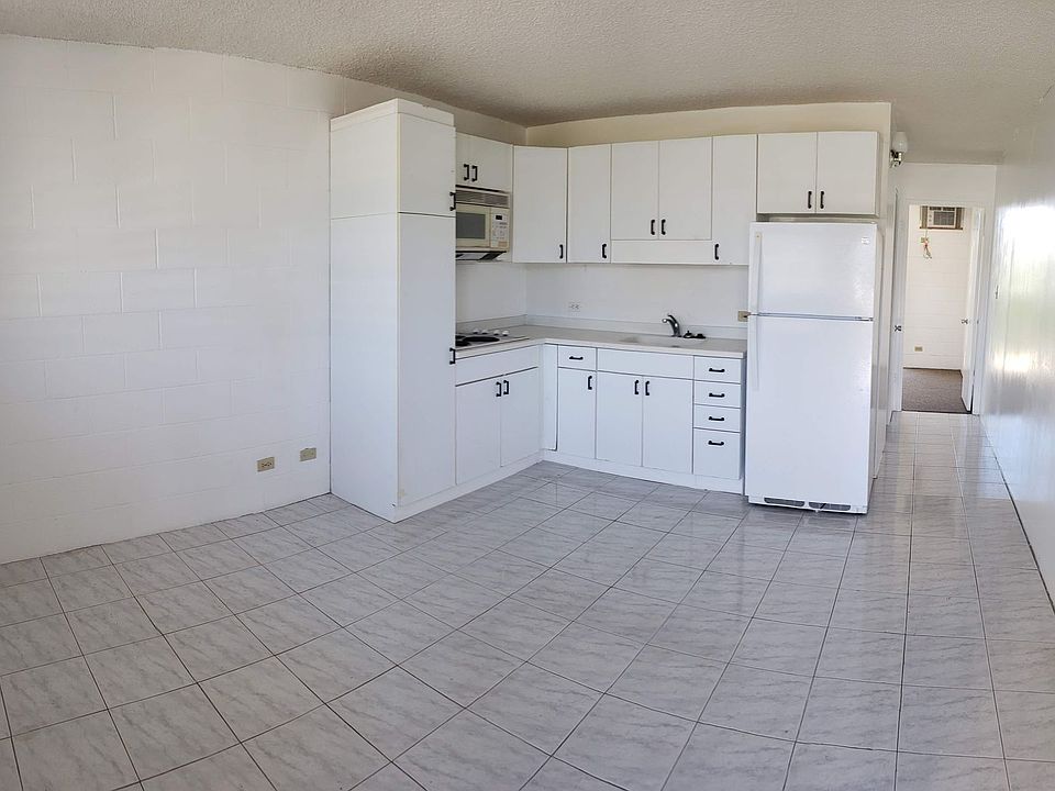 1st image of 2122 Lime St APT 303