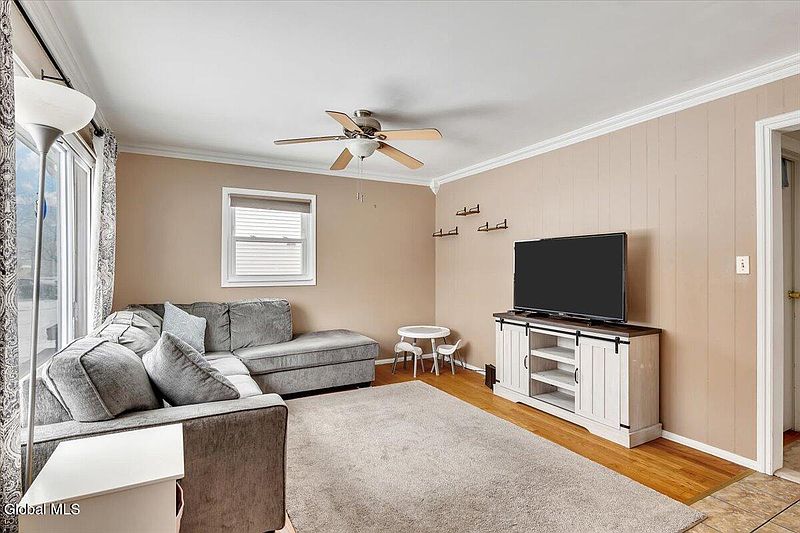 3rd image of 101 Waterman Avenue