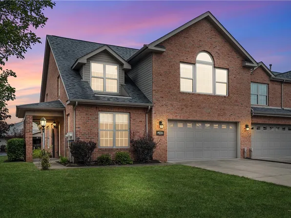 7001 Hill Station Dr, Lawrence, PA 15055