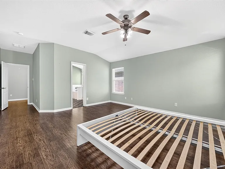18211 Doral Rock Ct — Photo 32
