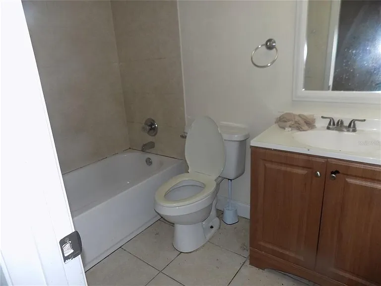 713 SW 69th St — Photo 14