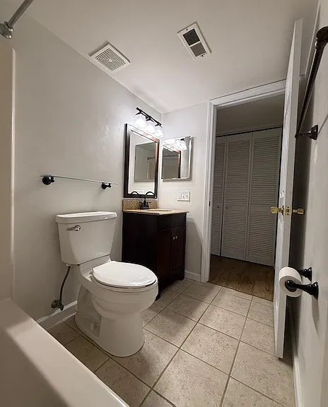 7 Fairways Cir #C — Photo 20