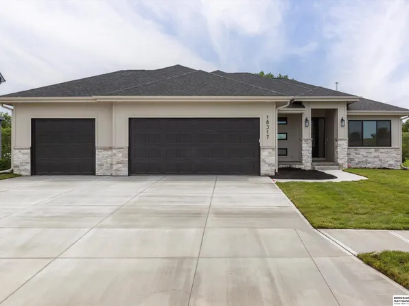 11306 S 181st Cir, Gretna, NE 68028
