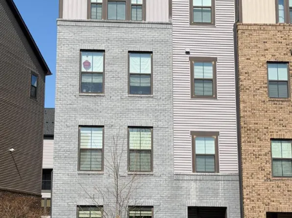 13230 Woodland Park Rd Unit 1J, Herndon, VA 20171