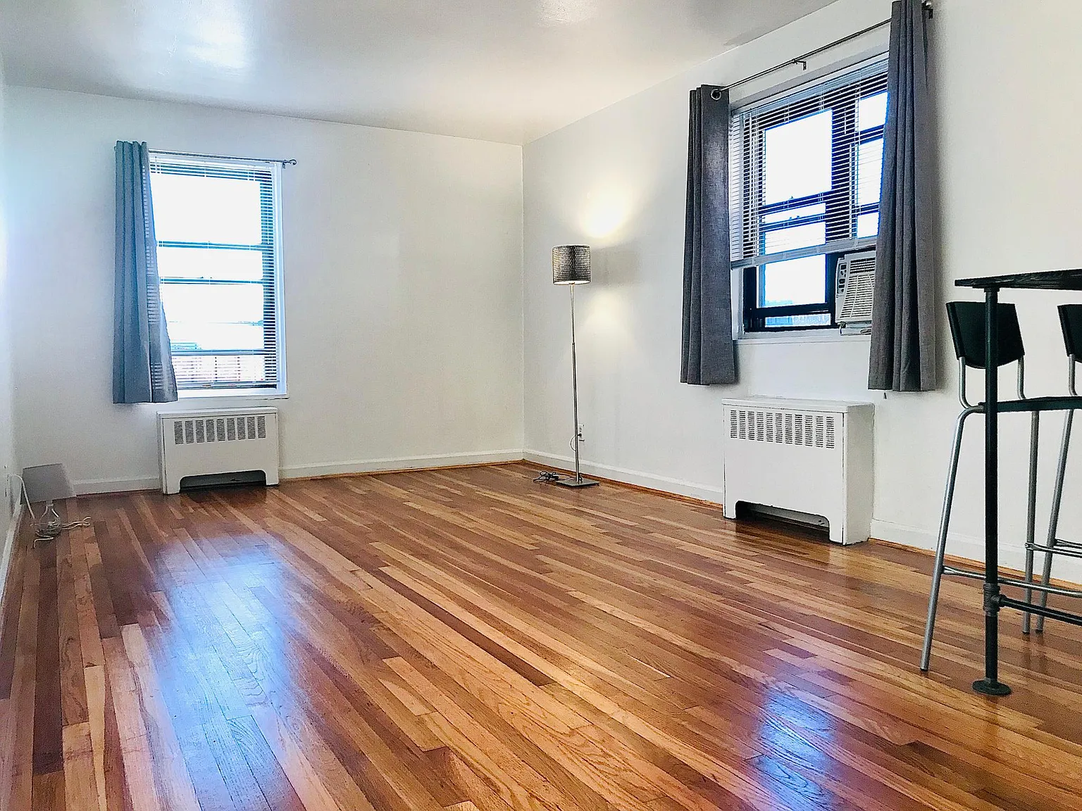 Studio, 422 sqft, $1,750 — Photo 1