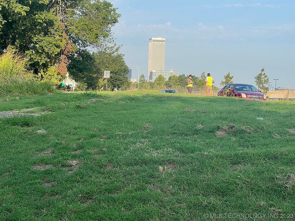 2nd image of 24 S Wheeling Ave