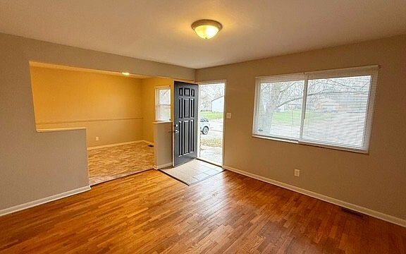 3rd image of 3608 Luewan Dr