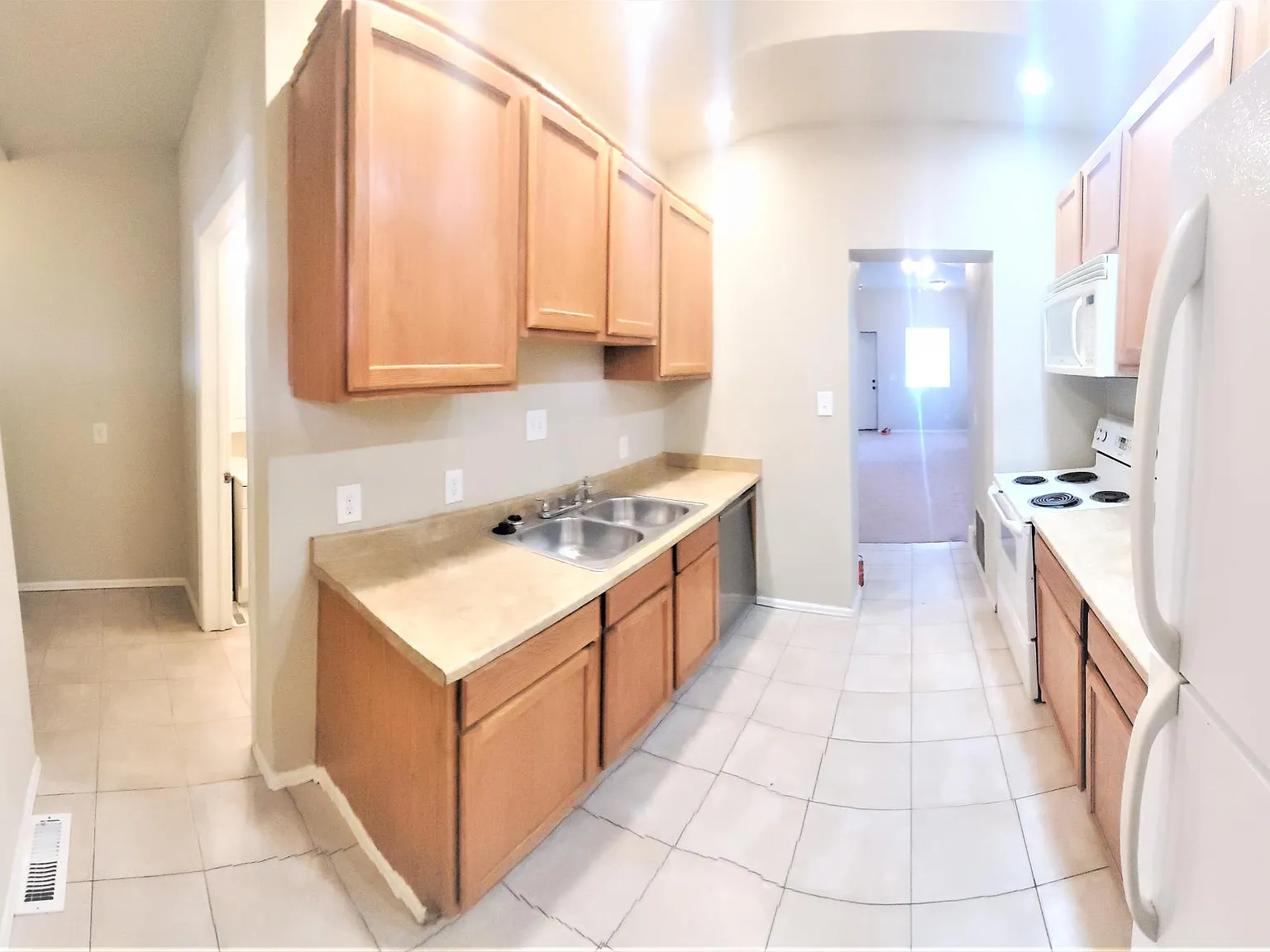 2 bed, 820 sqft, $2,250 — Photo 4