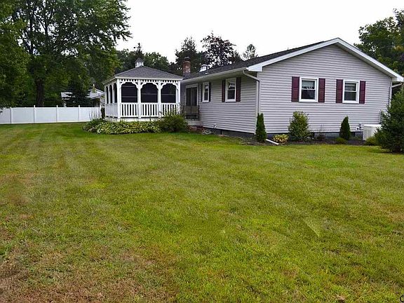 2nd image of 17 Cardin Dr