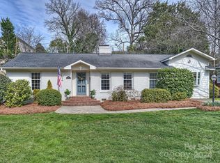 2911 Hanson Dr, Charlotte, NC 28207