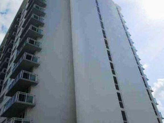 3rd image of 6917 Collins Ave APT 1005