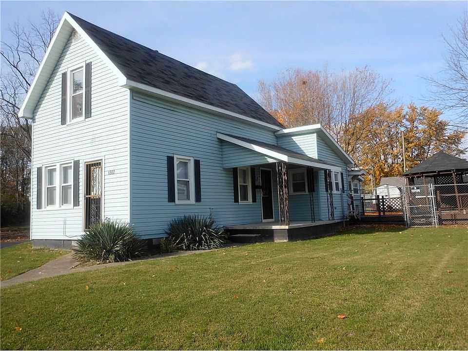 1st image of 1302 N C St