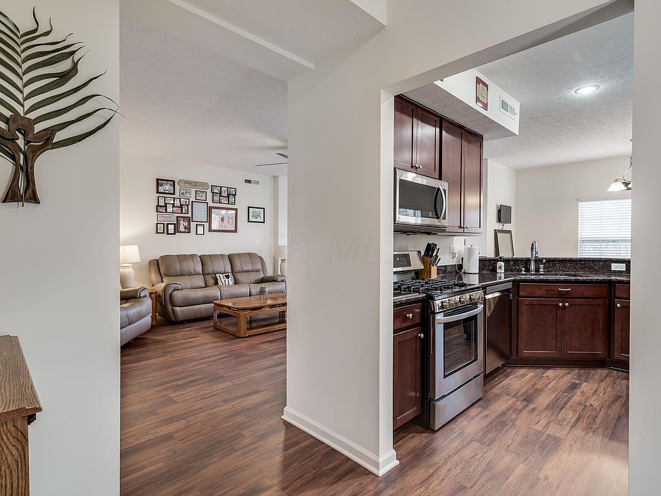 1st image of 551 Wintergreen Way