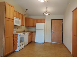1590 Parkwood Dr, Woodbury, MN 55125