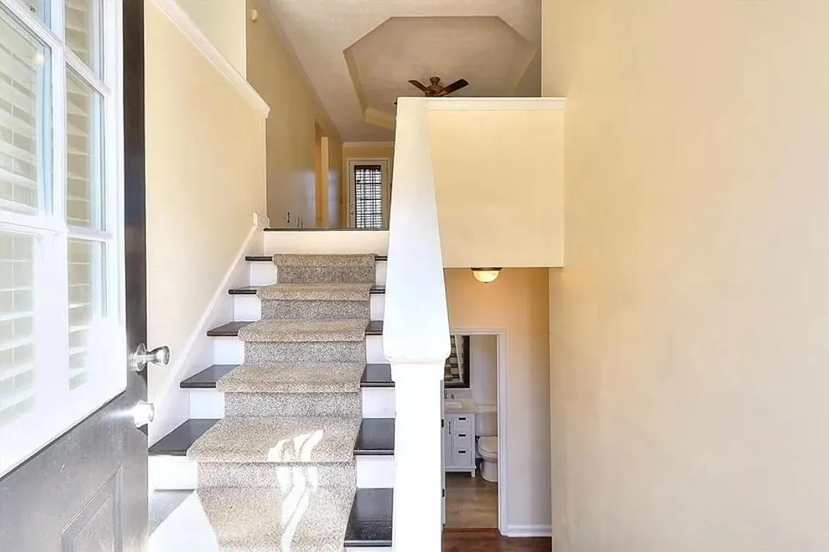 1280 Shamrock Hill Cir — Photo 3