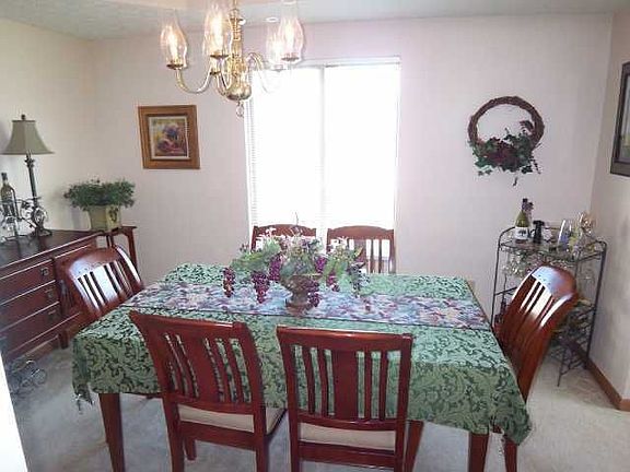 Formal holiday size dining room