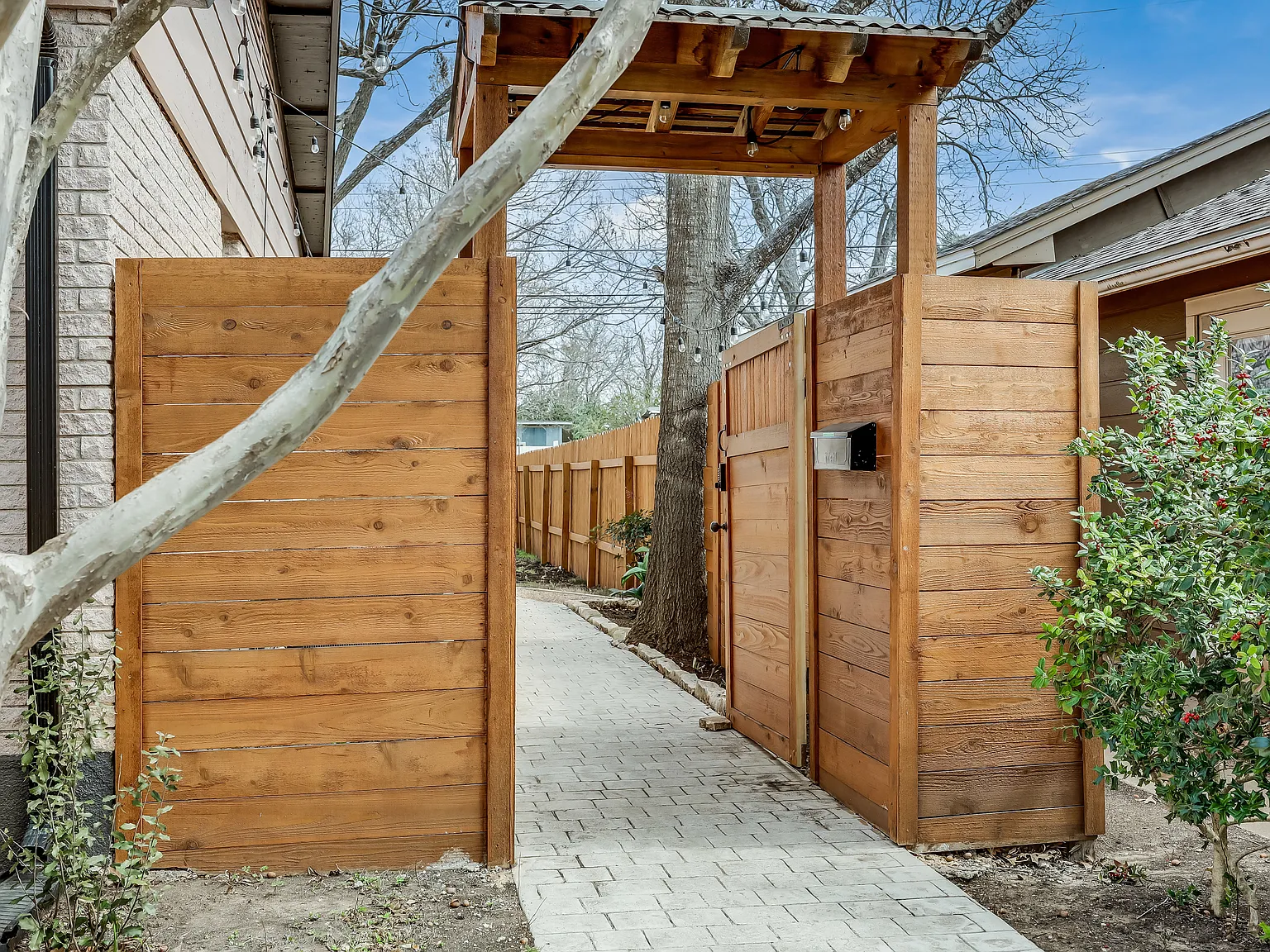 Westminster Dr, Austin — Photo 2