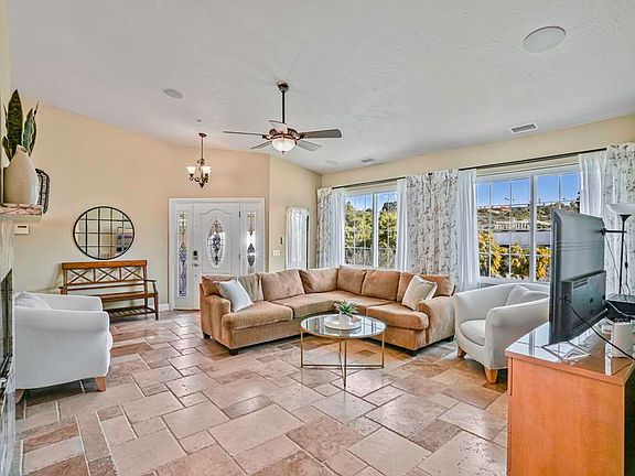 3rd image of 1460 Orpheus Ave