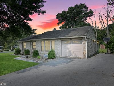 408 Old Airport Rd, Douglassville, PA, 19518