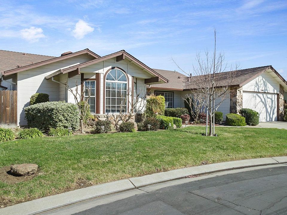 1st image of 2199 Garden Circle Dr W