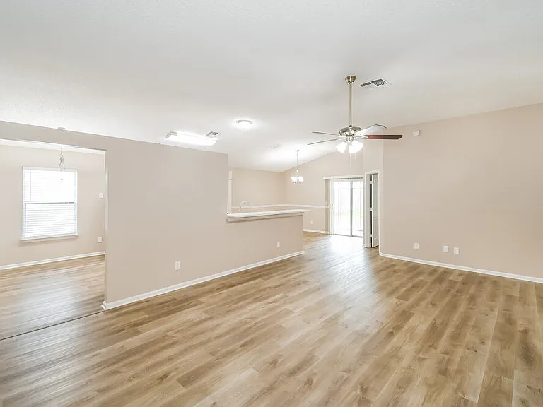 1418 Runes Ct — Photo 3