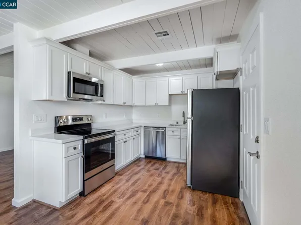 17 Island View Dr, Bay Point, CA 94565