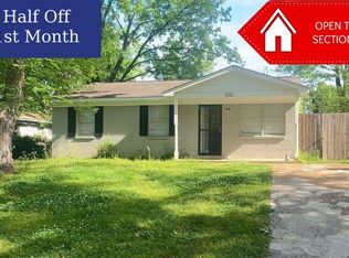 3710 Royal Wood Dr, Memphis, TN 38128