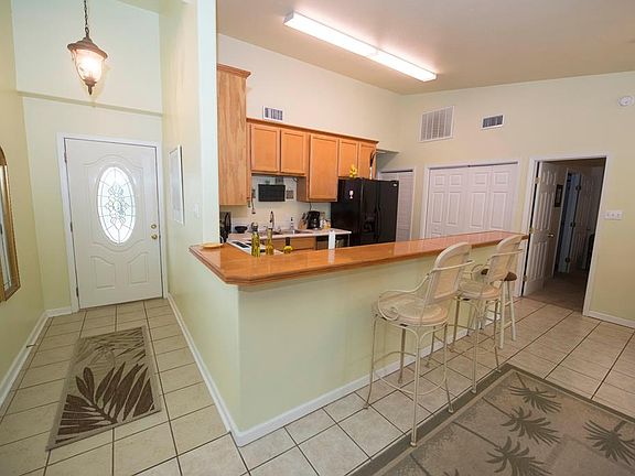 4th image of 309 Traylor Ave