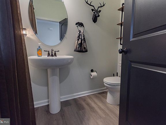 4th image of 90 Larimar Ln