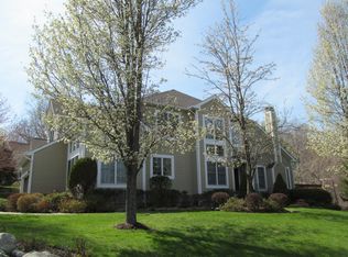 22 Agnew Farm Rd, Armonk, NY 10504