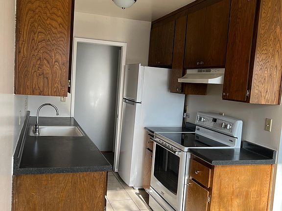5th image of 414 Bancroft Ave #B