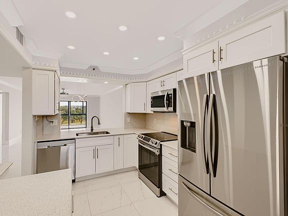 3rd image of 14426 Amberly Lane #301