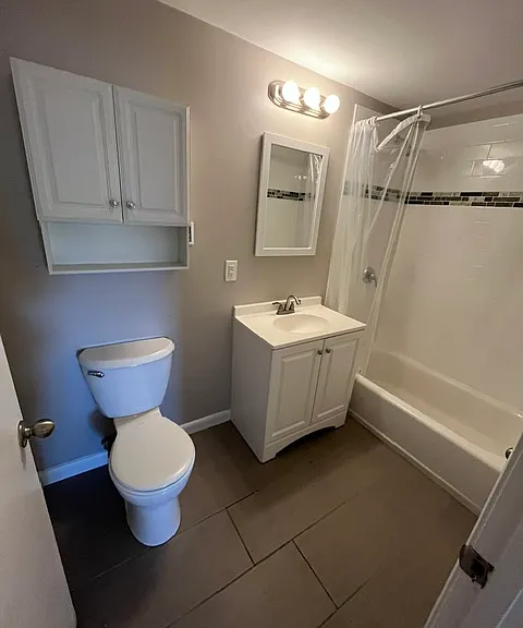 61 Crescent St #3 — Photo 7