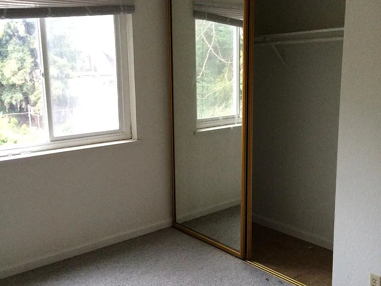 2533 Hillegass Ave #201 — Photo 20