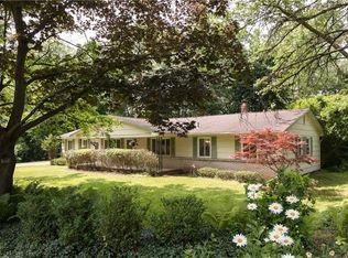 7 Canyon Trl, Rochester, NY 14625