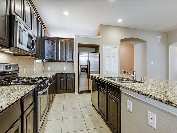 3rd image of 1504 Cedarbird Dr