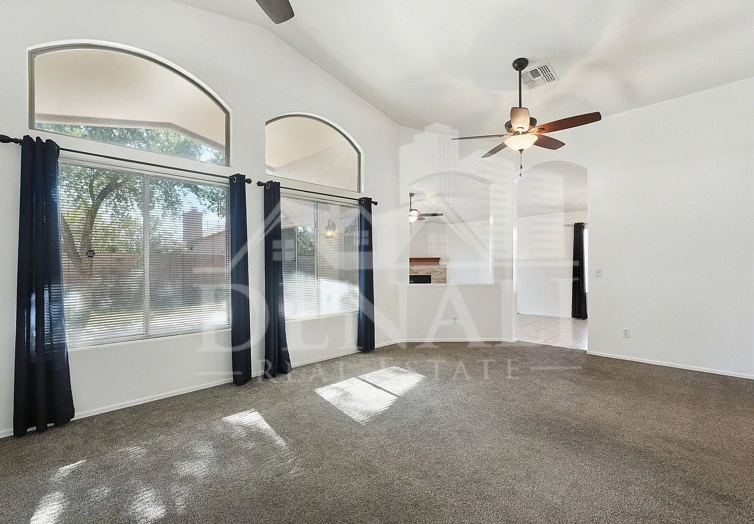 4 bed, 2.0 bath, 1862 sqft, $1,980 — Photo 3