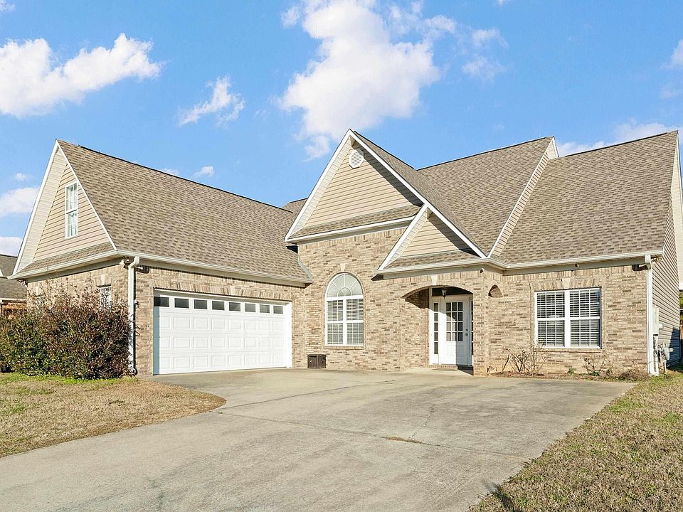 1st image of 830 Waterford Cove Ln
