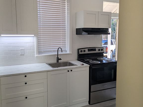 5th image of 108 W 30th St APT 1